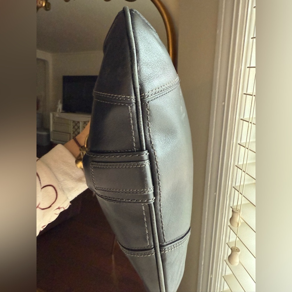 Coach Hamilton Black Leather Brass Hardware Shoulder Bag - Picture 7 of 10